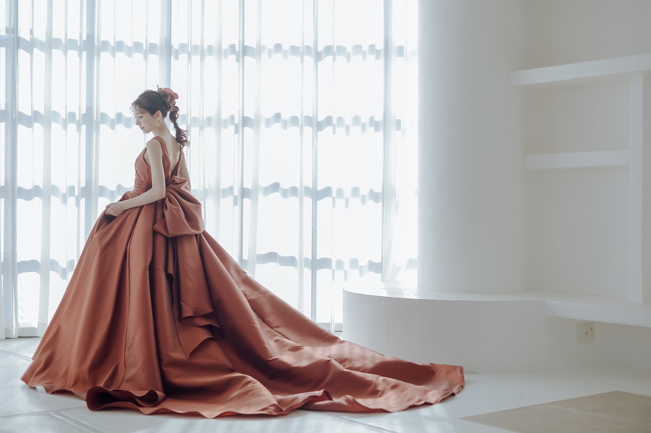 シックなカラードレス特集｜おすすめ情報【阪急ウェディングドレス